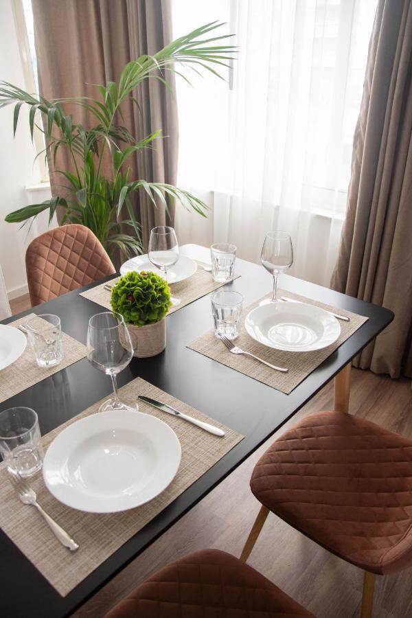 Wave Beachfront Apartments Дуррес Экстерьер фото